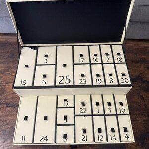 Jo Malone Christmas calendar box